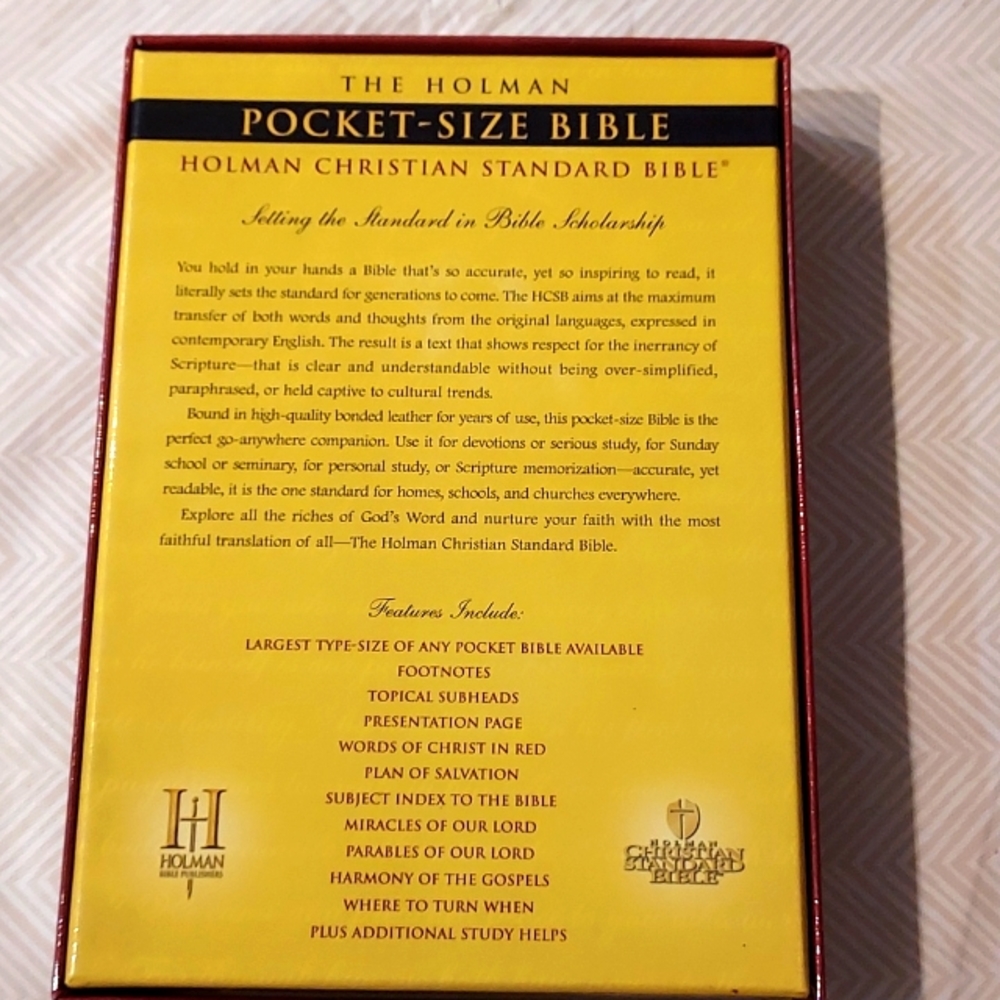 The Holman Pocket - Size Bible -BLK Bonded Leather - Picture 4 of 7
